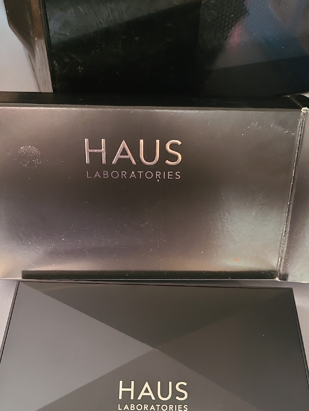 HAUS Laboratories Black Makeup Palette In FAME